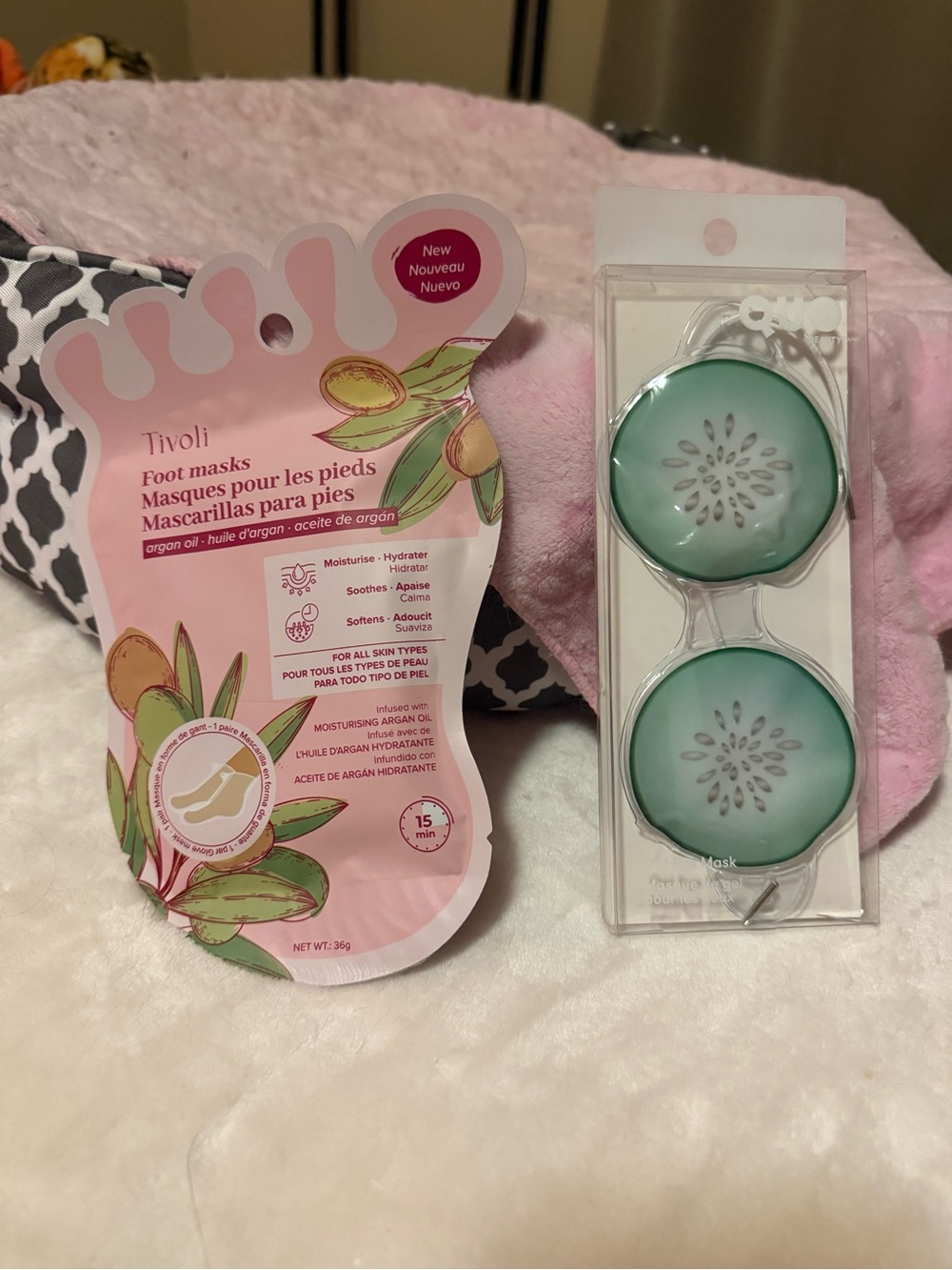 Tivoli Moisturizing Foot Masks – Eye Mask for Tired and Puffy Eyes